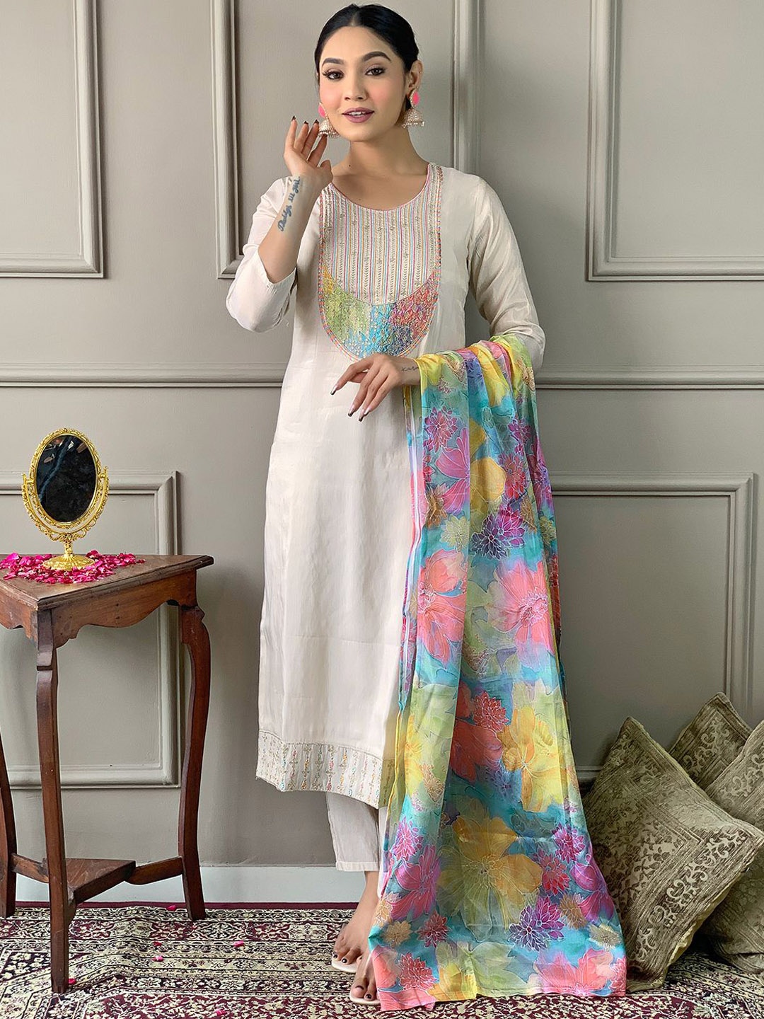 

ZIBLON Floral Yoke Design Zari Chanderi Cotton Straight Kurta With Trouser & Dupatta, Off white