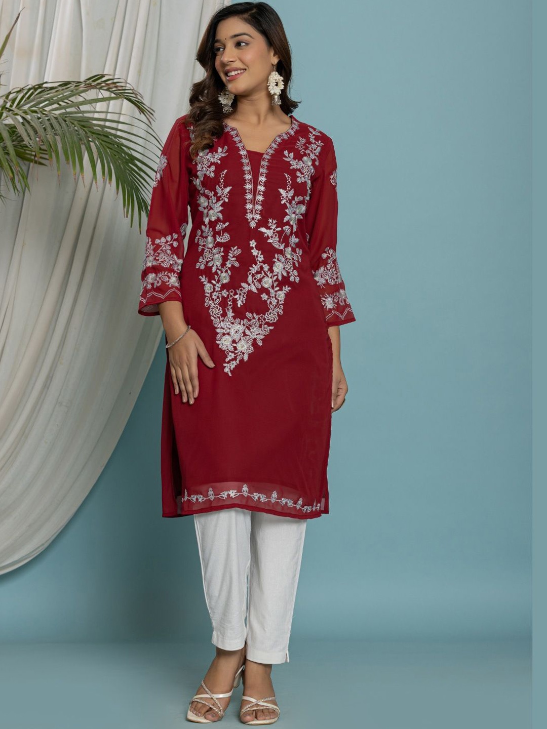 

VEDANA Floral Embroidered V-Neck Georgette Straight Kurta, Maroon