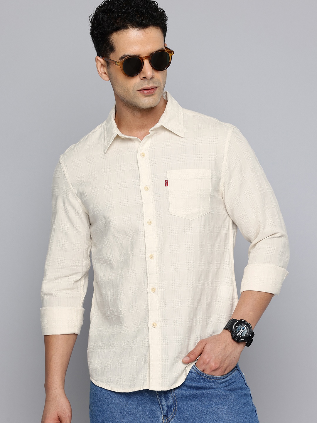 

Levis Slim Fit Opaque Textured Pure Cotton Casual Shirt, Off white