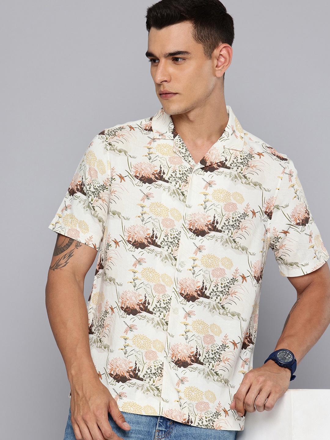 

Levis Floral Printed Casual Shirt, White