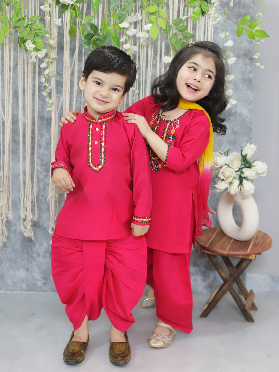 

BownBee Boys Geometric Yoke Design Mandarin Collar Mirror Work Kurta With Dhoti Pants, Pink