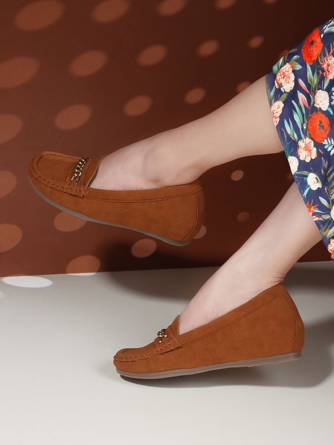 

Carlton London Women Square Toe Loafers, Tan