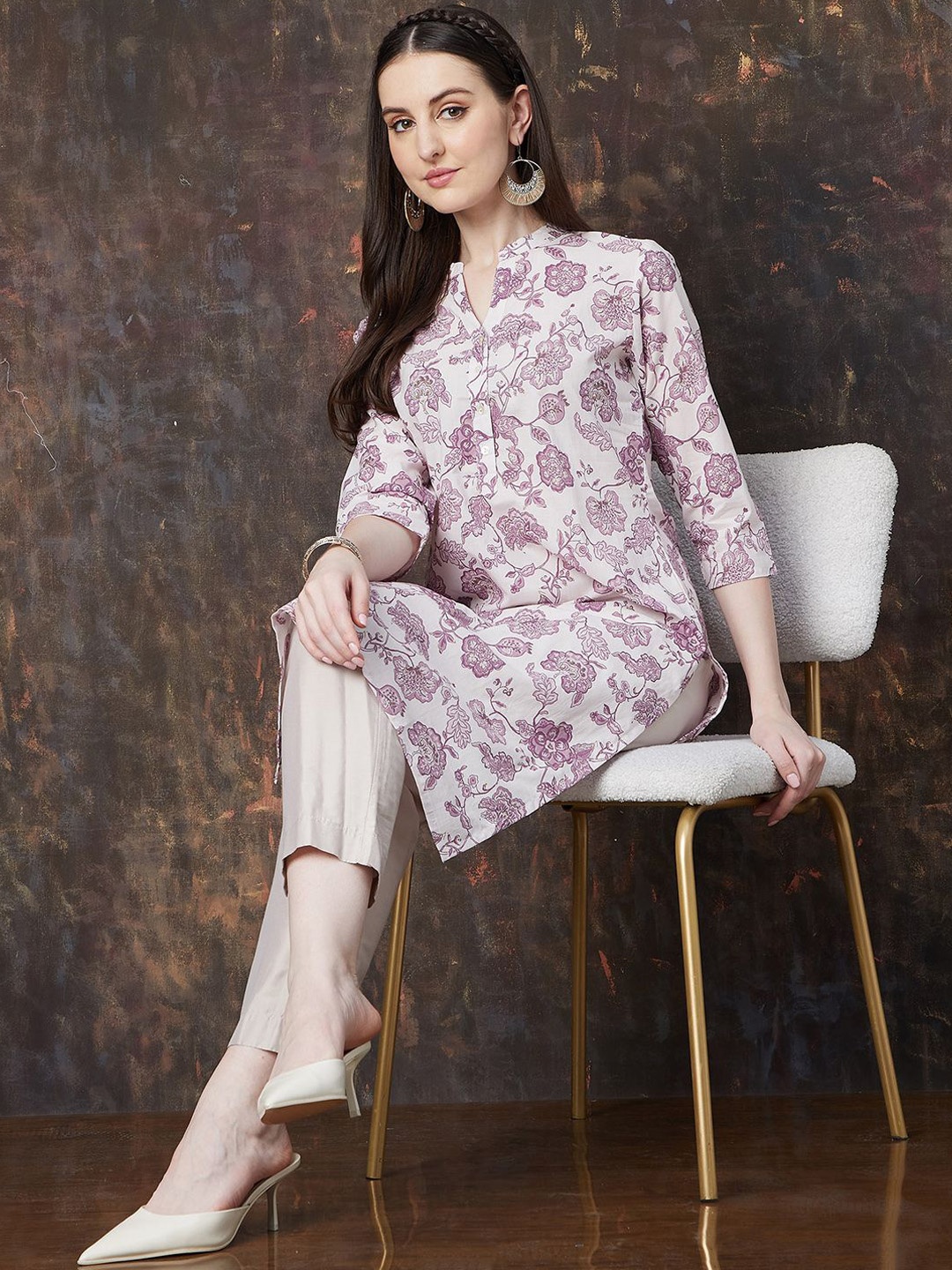 

Melange by Lifestyle Floral Printed Mandarin Collar Straight Kurta, Purple