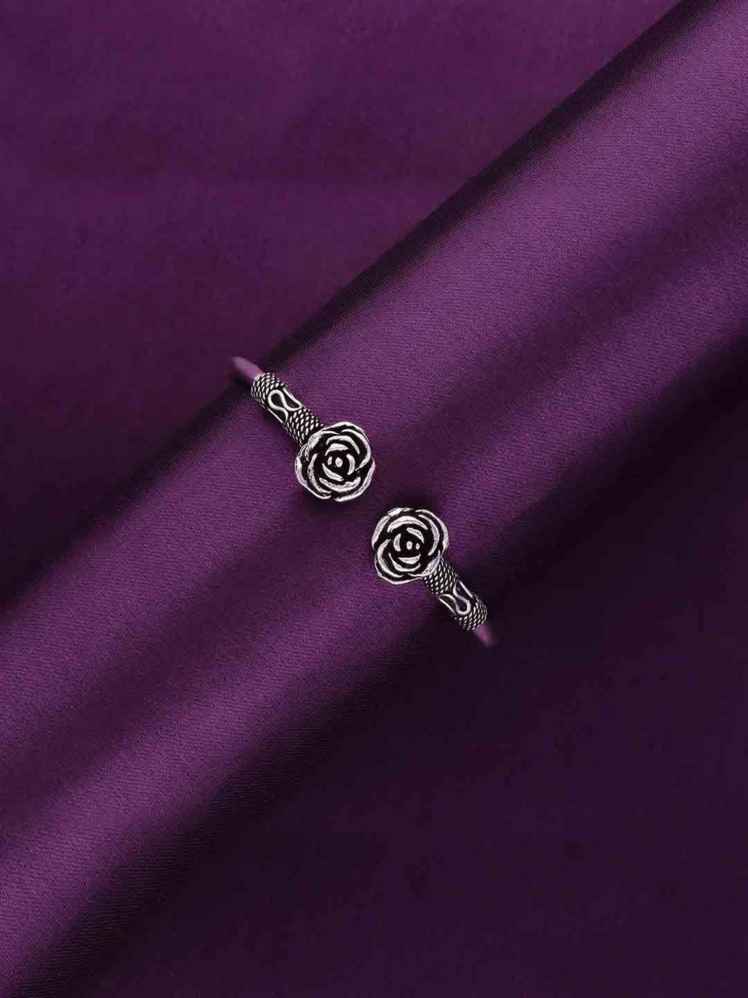 

KAI JEWEL 925 Sterling Silver Rhodium-Plated Antique Roses Oxidized Cuff Bracelet