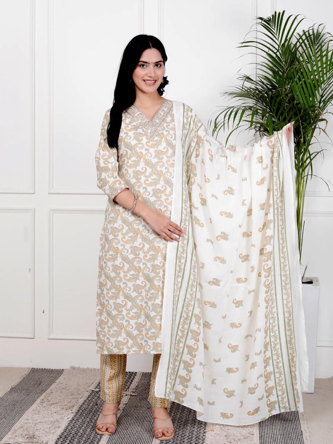 

HERE&NOW Paisley Printed Embroidered Round Neck Kurta with Trousers And Dupatta, White