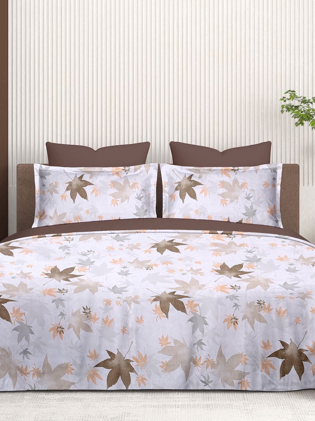 

Aura Cream-Coloured & Green Floral 140 TC King Bedsheet with 2 Pillow Covers