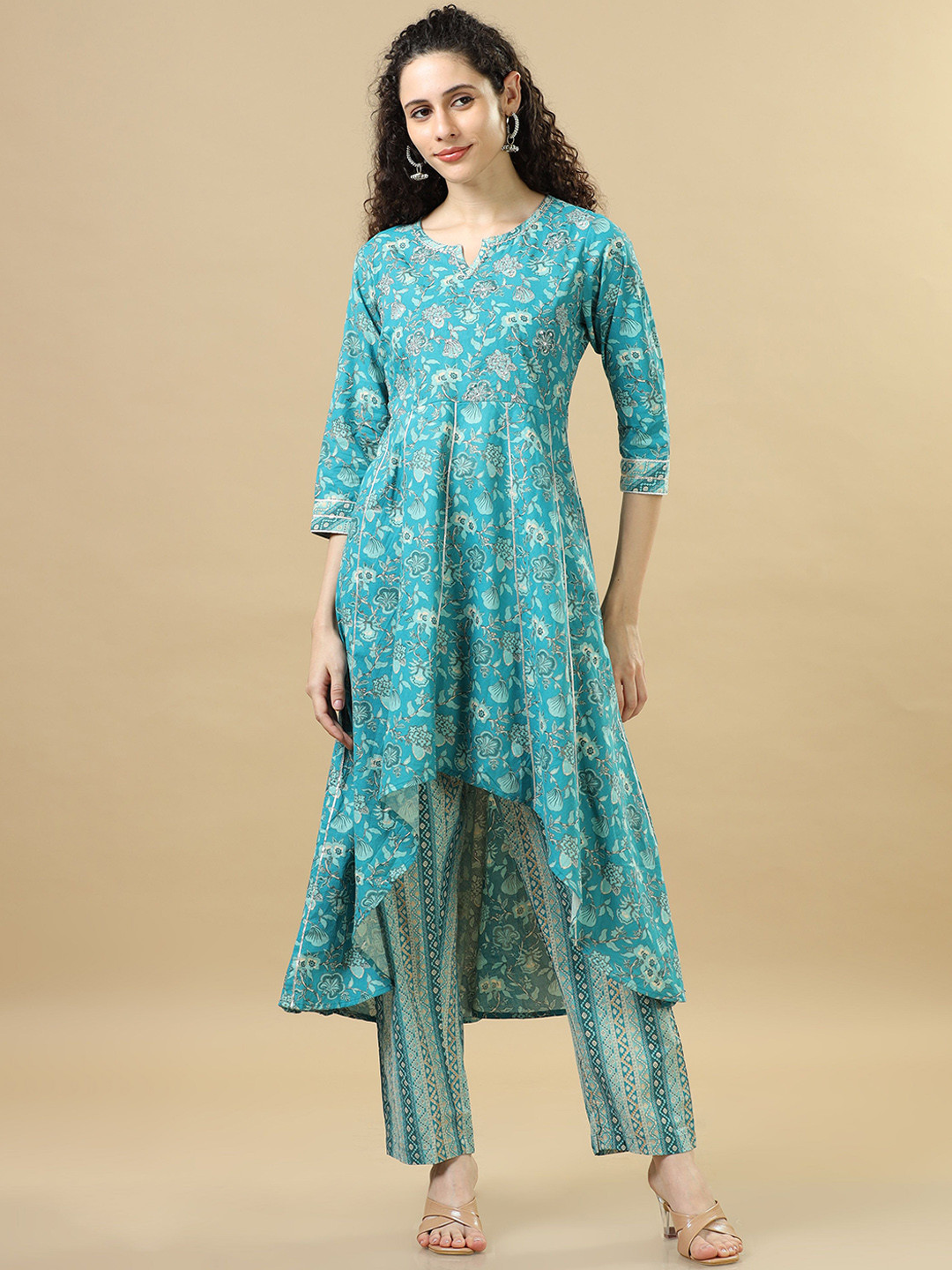 

Hassu's Women Floral Printed Regular Kurta with Palazzos & With Dupatta, Blue