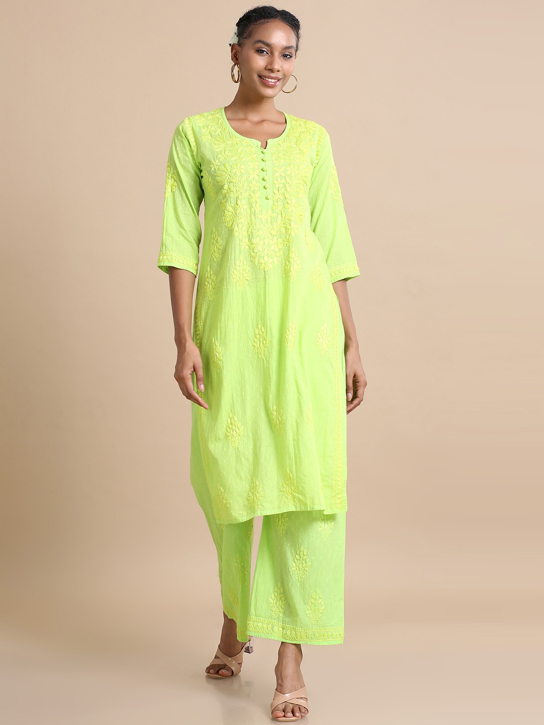 

Hassu's Women Embroidered Regular Kurta with Palazzos, Green