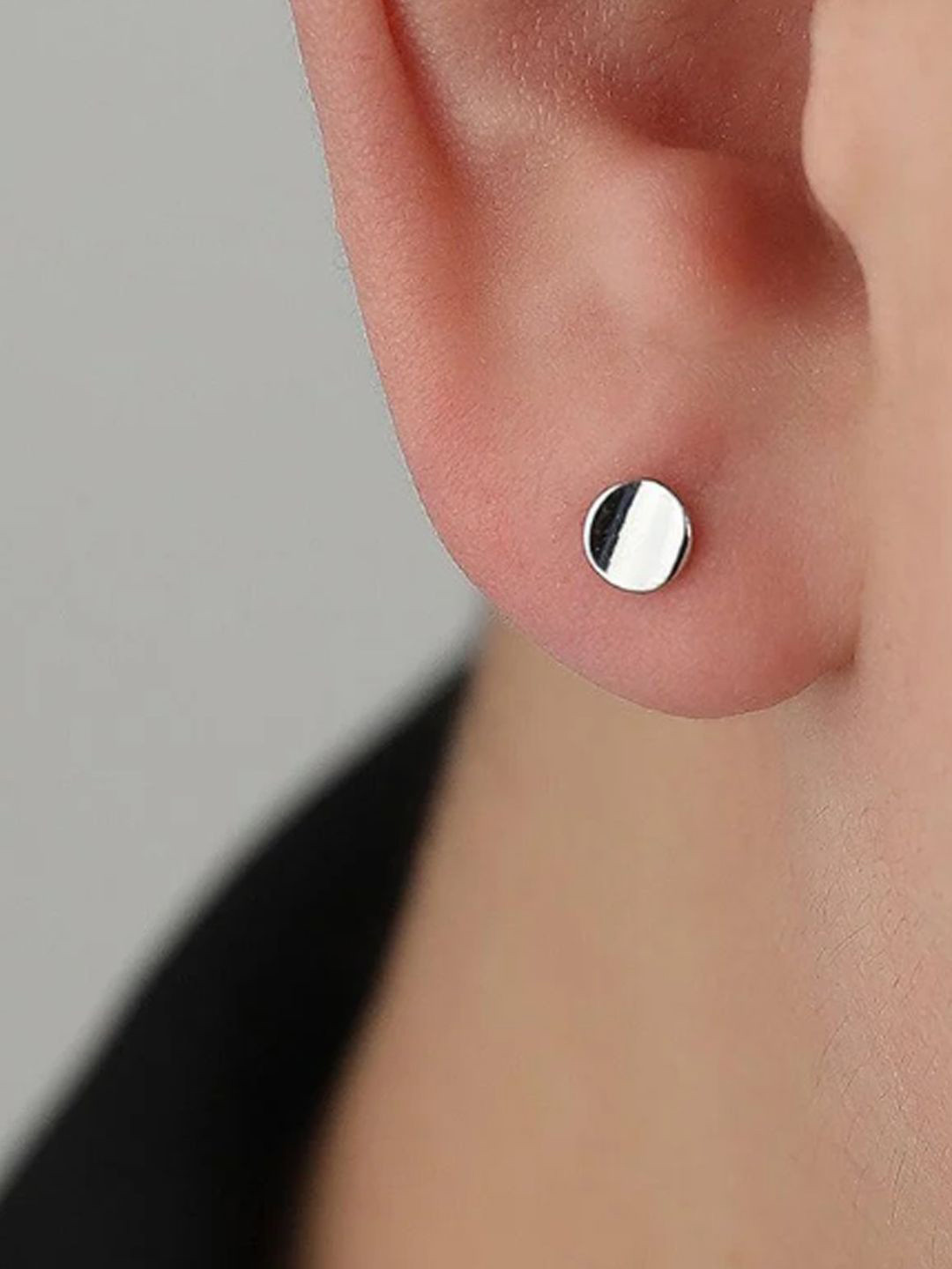 

Goldnera Men 925 Sterling Silver Circular Shaped Minimal Studs