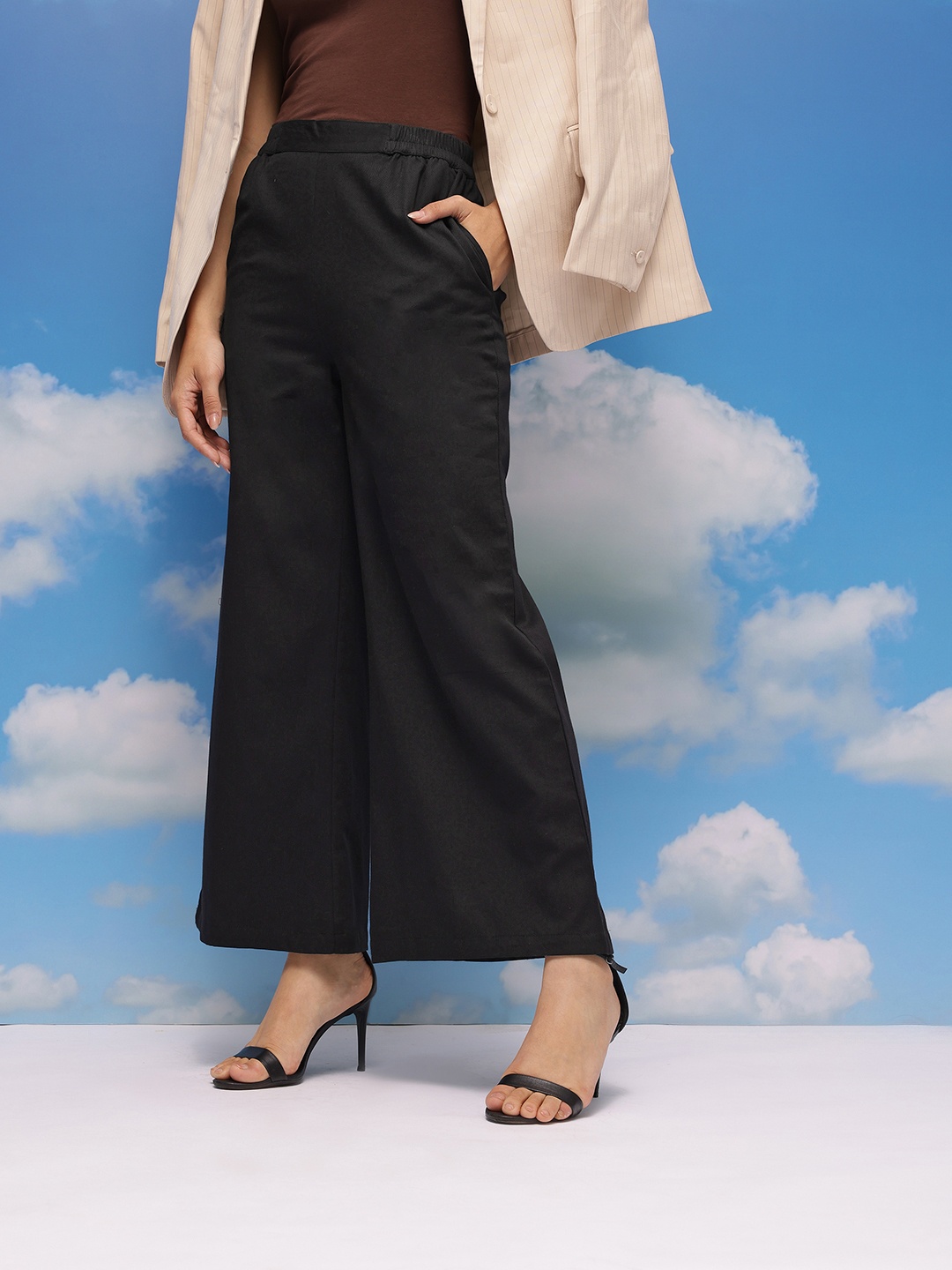 

CORSICA Women High-Rise Pleated Trousers With Belt, Black