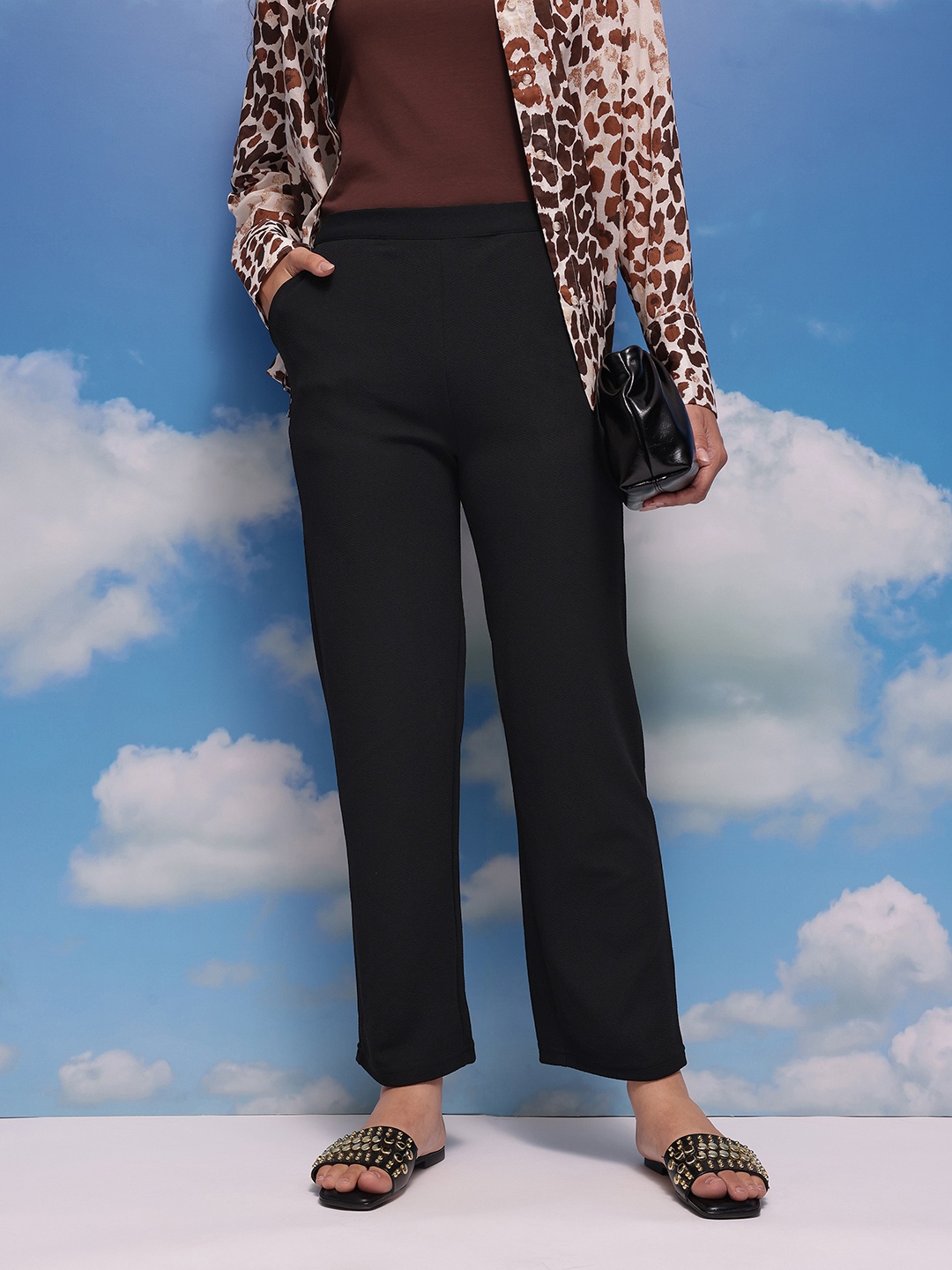 

CORSICA Women Textured Trousers, Black