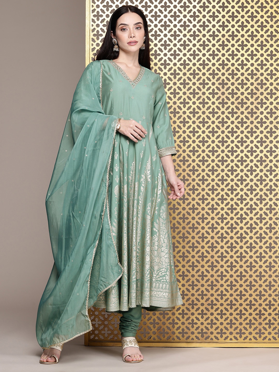 

House of Pataudi Floral Printed Jashn Kurta with Churidar & With Dupatta, Green