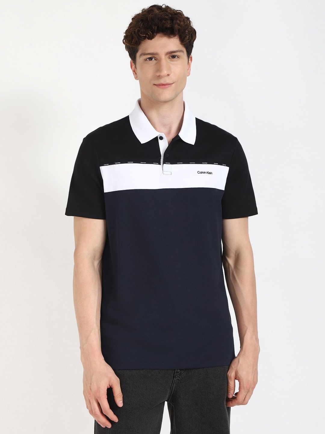

Calvin Klein Jeans Men Applique T-shirt, Blue