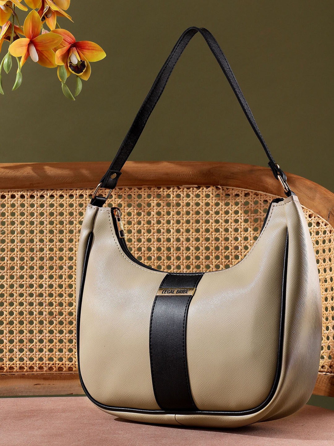 

LEGAL BRIBE PU Structured Shoulder Bag, Beige