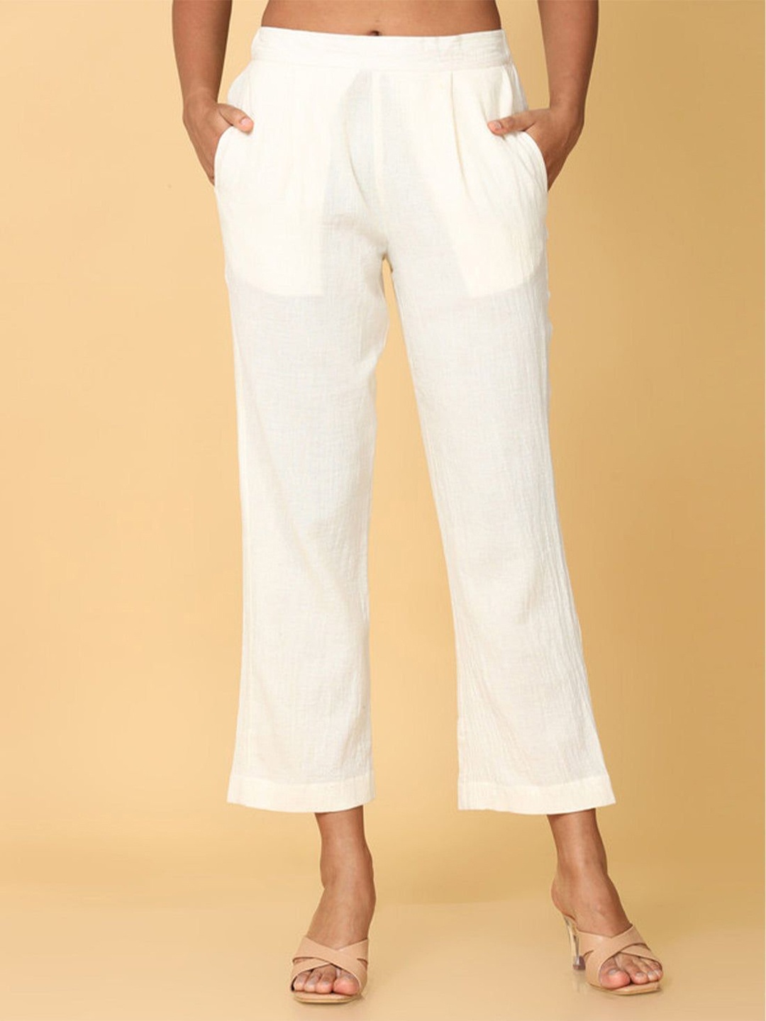 

Hassu's Women Original Pleated Trousers, Off white