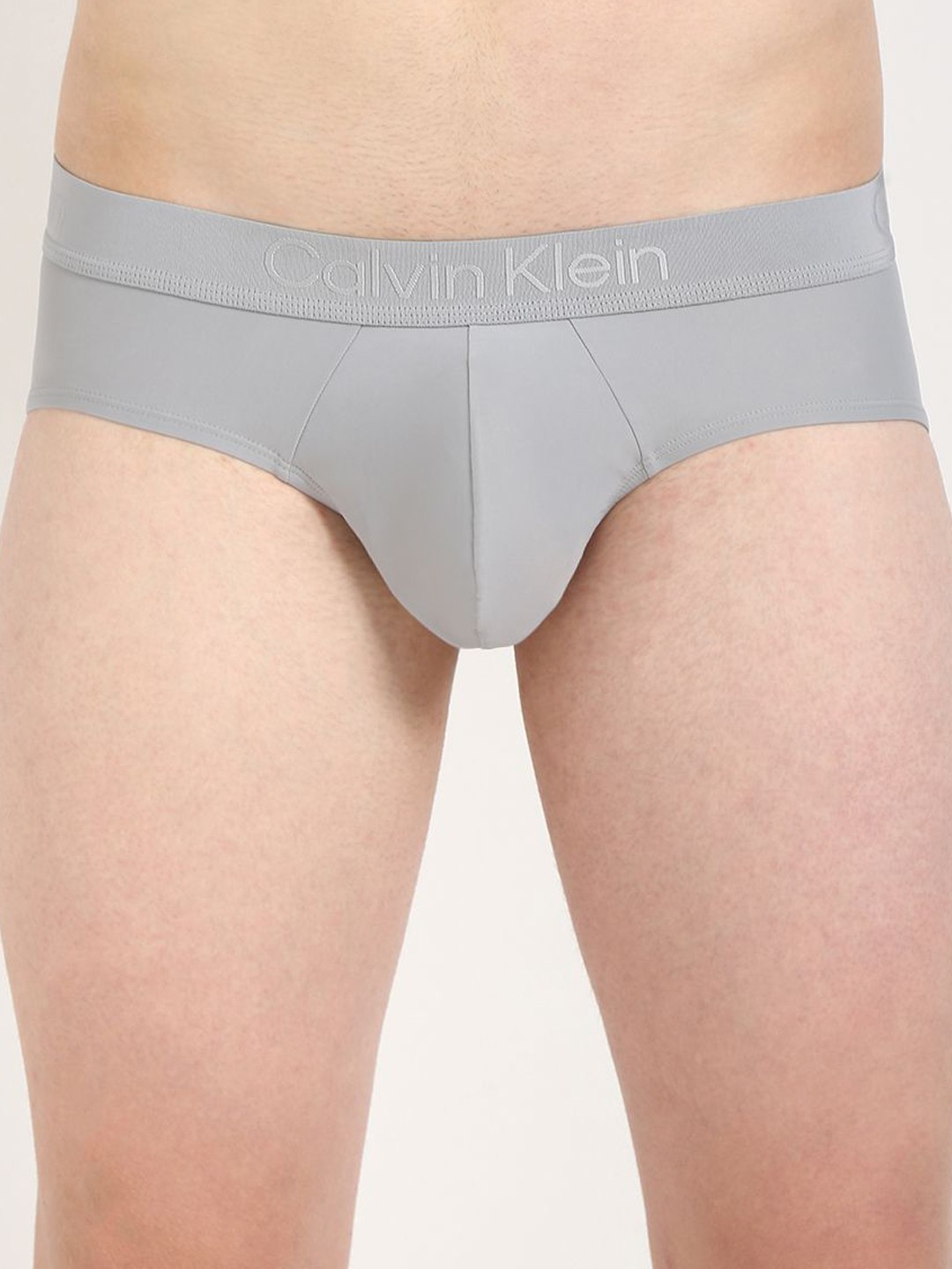 

Calvin Klein Underwear Mid-Rise Basic Briefs NB3633060, Grey