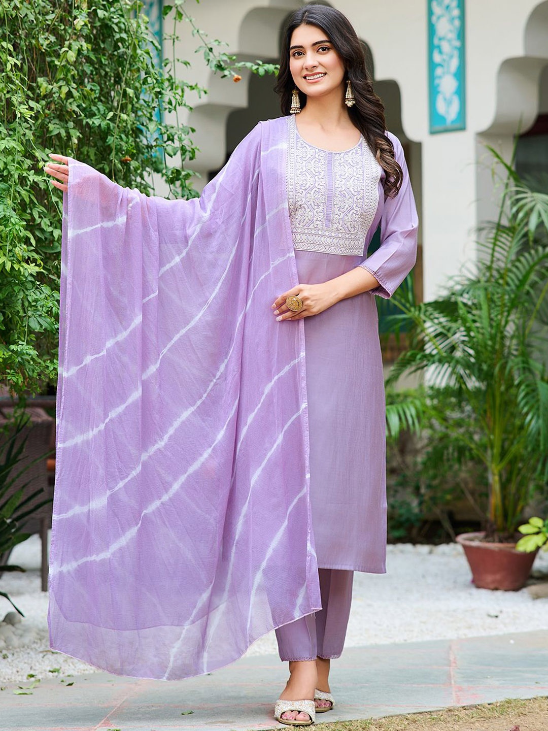 

VIBE VISION Women Floral Yoke Design Regular Thread Work Kurta with Trousers & With Dupatta, Purple