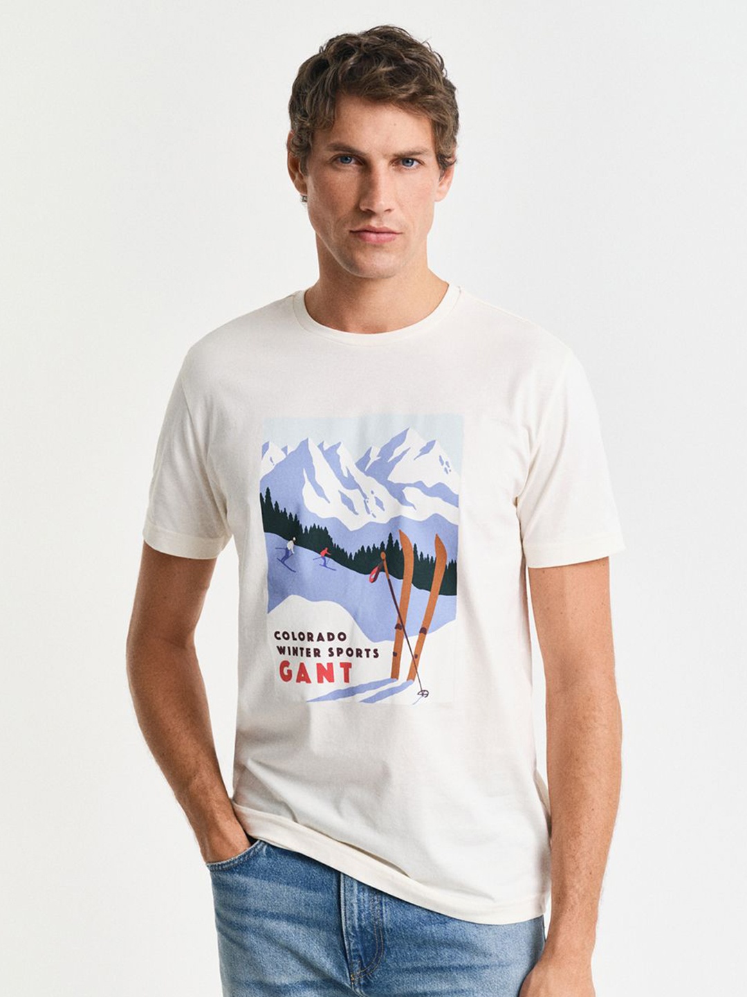 

GANT Men Typography Printed Applique T-shirt, Cream