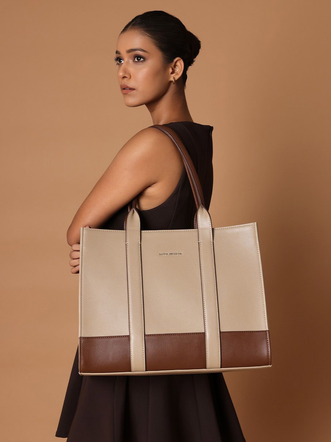 

Lino Perros Oversized Structured Tote Bag with Tasselled, Tan