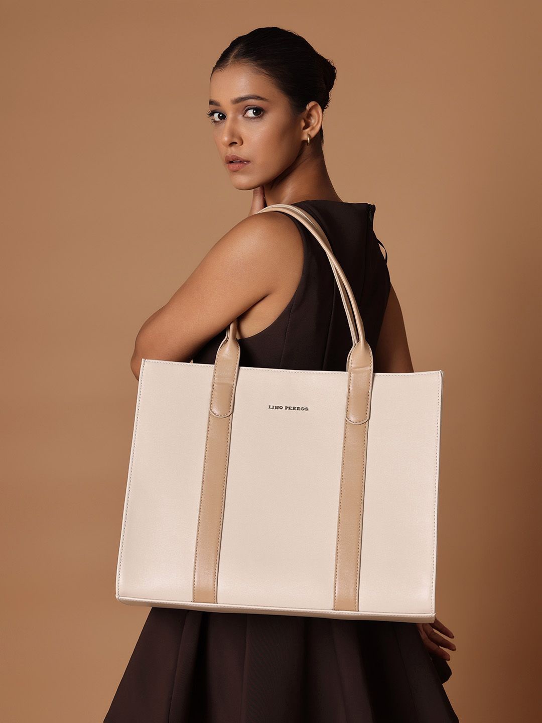 

Lino Perros Oversized Structured Tote Bag, Off white
