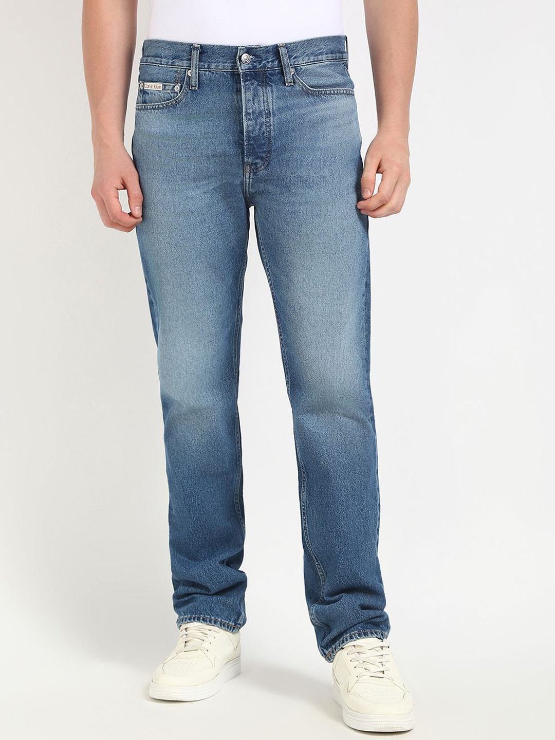 

Calvin Klein Jeans Men Straight Fit Light Fade Jeans, Blue