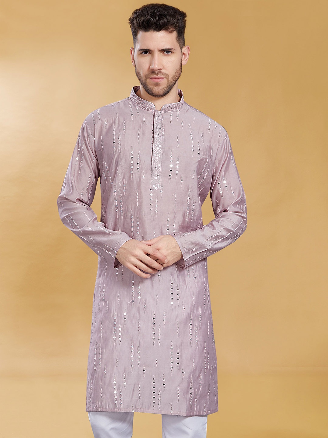 

DIVISIVE Geometric Embroidered Mirror Work Mandarin Collar Straight Kurta, Lavender