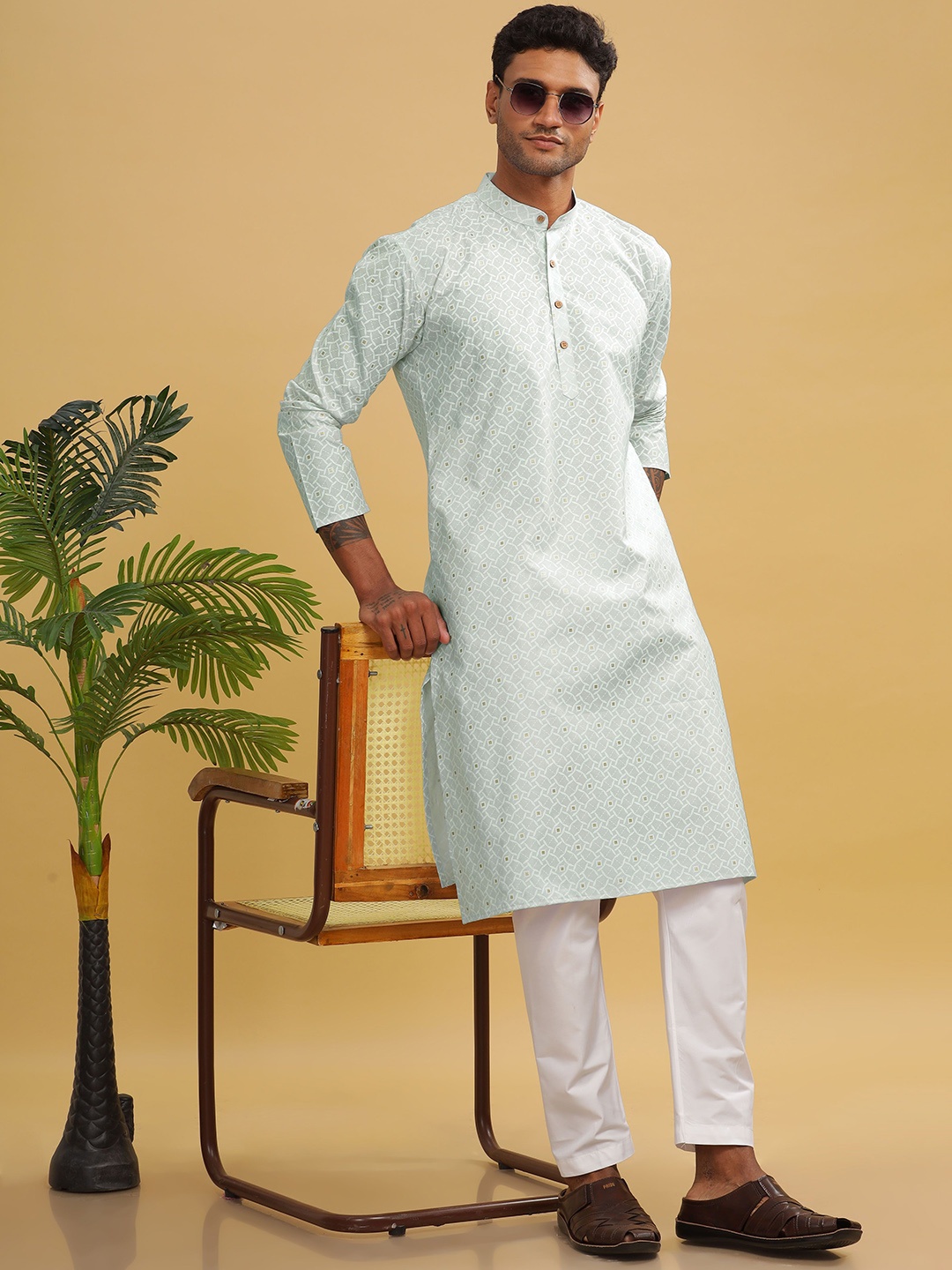 

Anouk Geometric Printed Band Collar Straight Kurta, Green