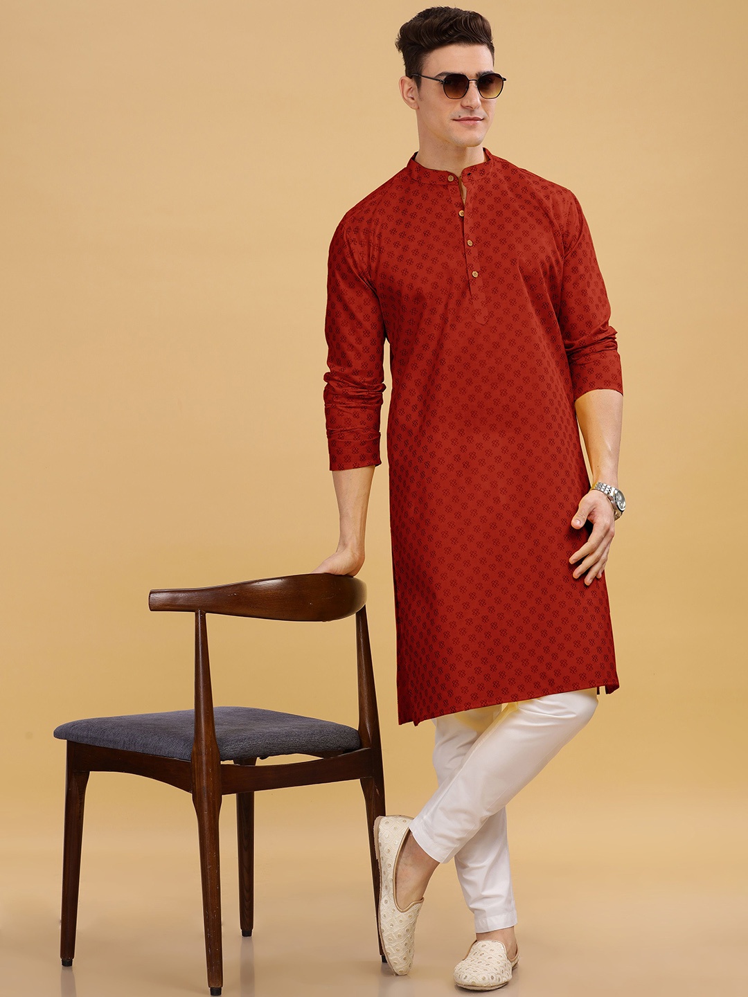 

Anouk Geometric Printed Band Collar Straight Kurta, Red