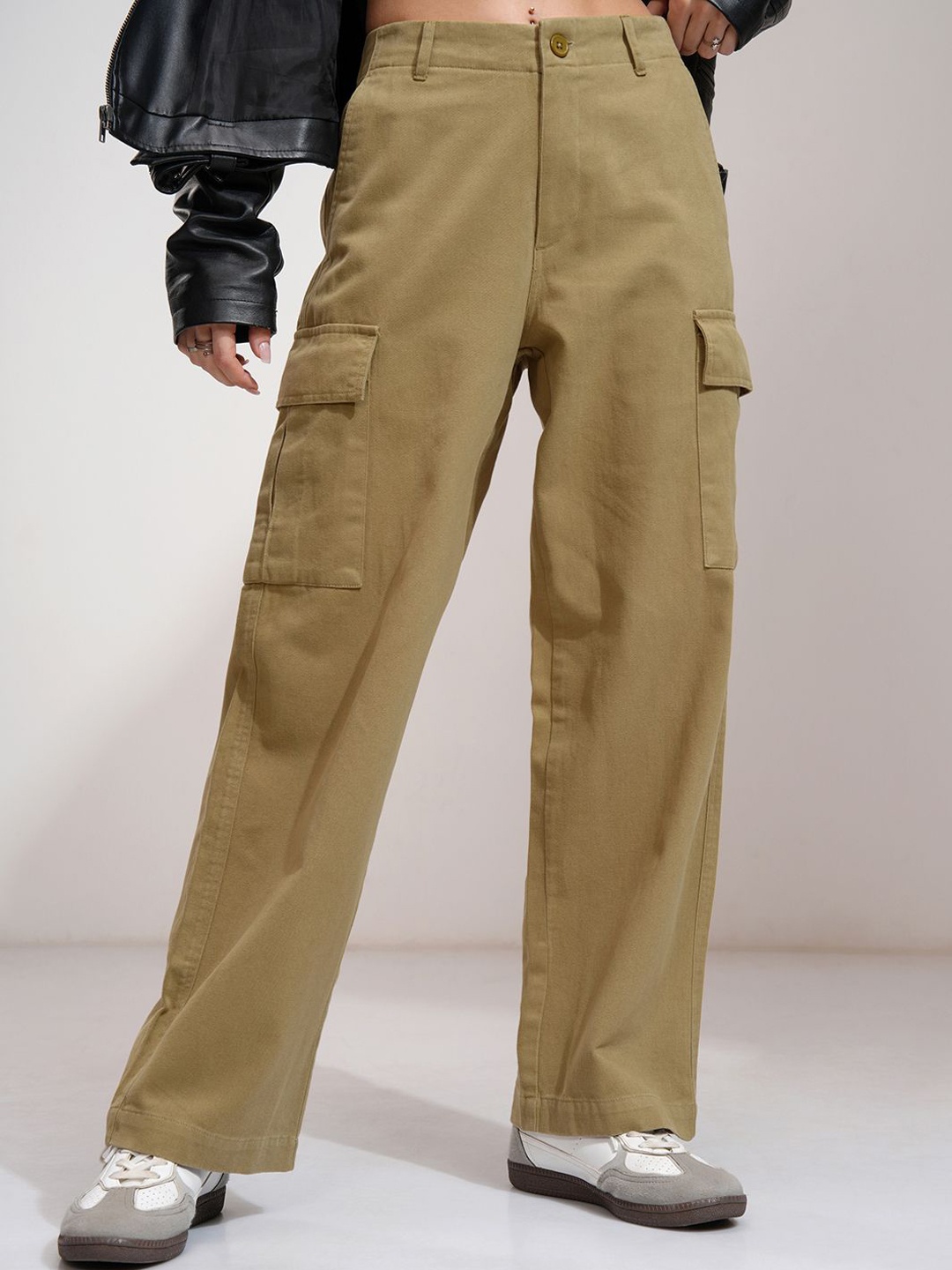 

Street By Tokyo Talkies Women Straight Fit Cargos Trousers, Khaki