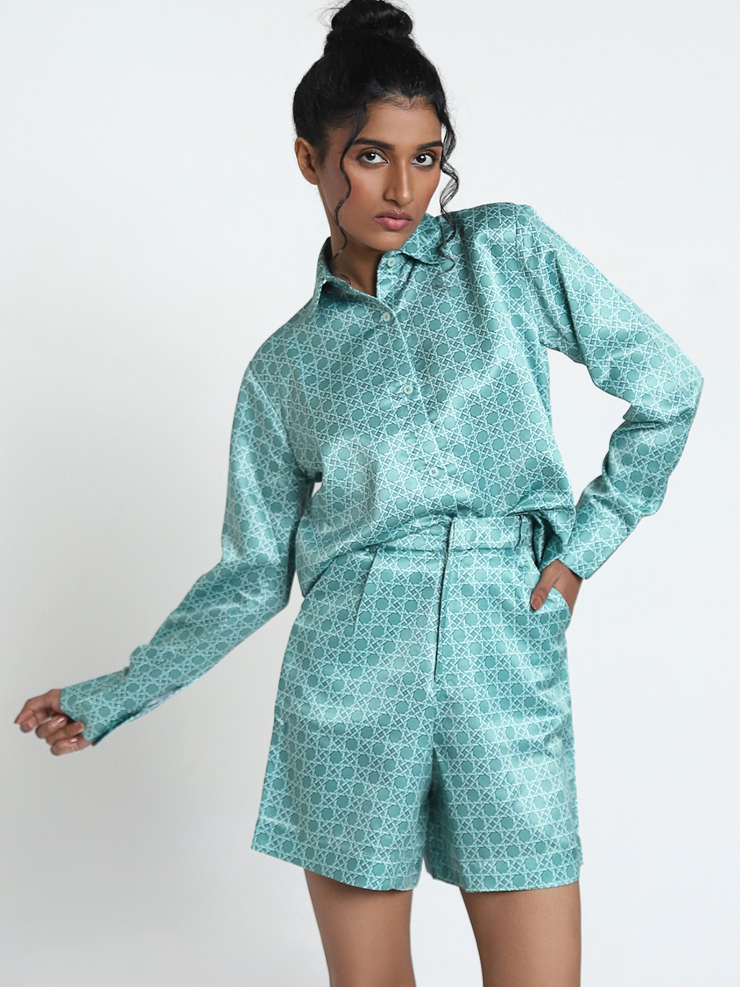 

Matsze Women Relaxed Printed High Rise Shorts, Sea green
