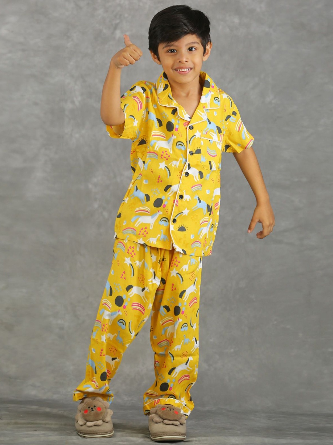 

Freesia Array Unisex Kids Printed Night suit, Yellow