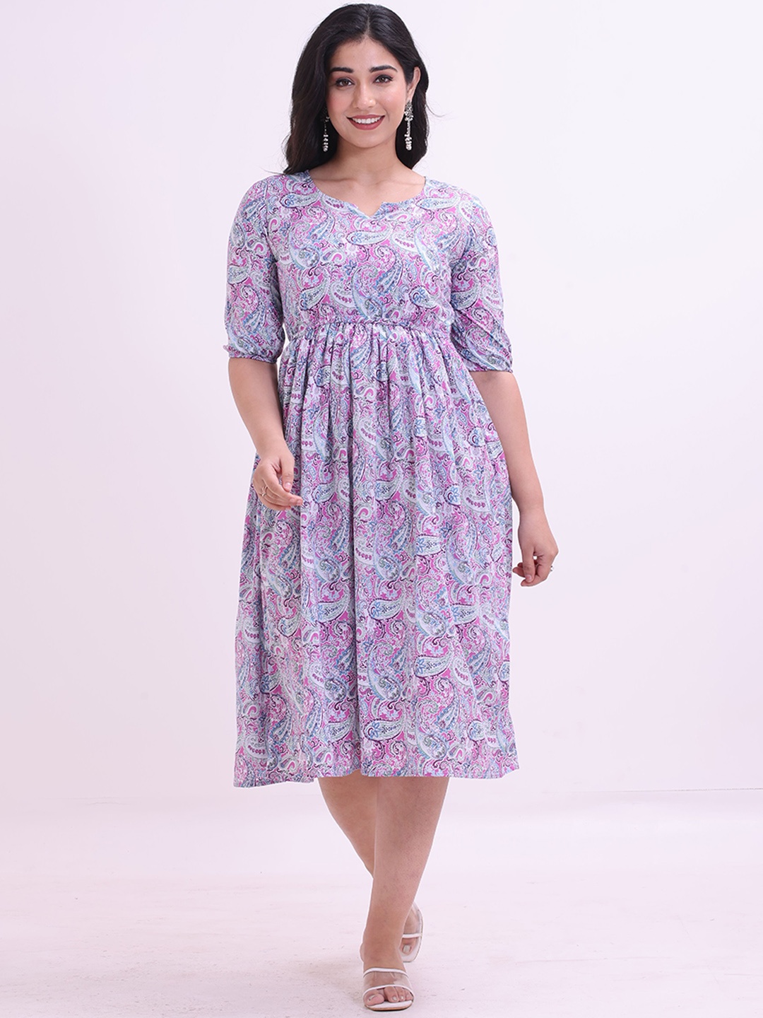 

Smartyhub Women Floral Printed Mirror Work Kurta, Multi