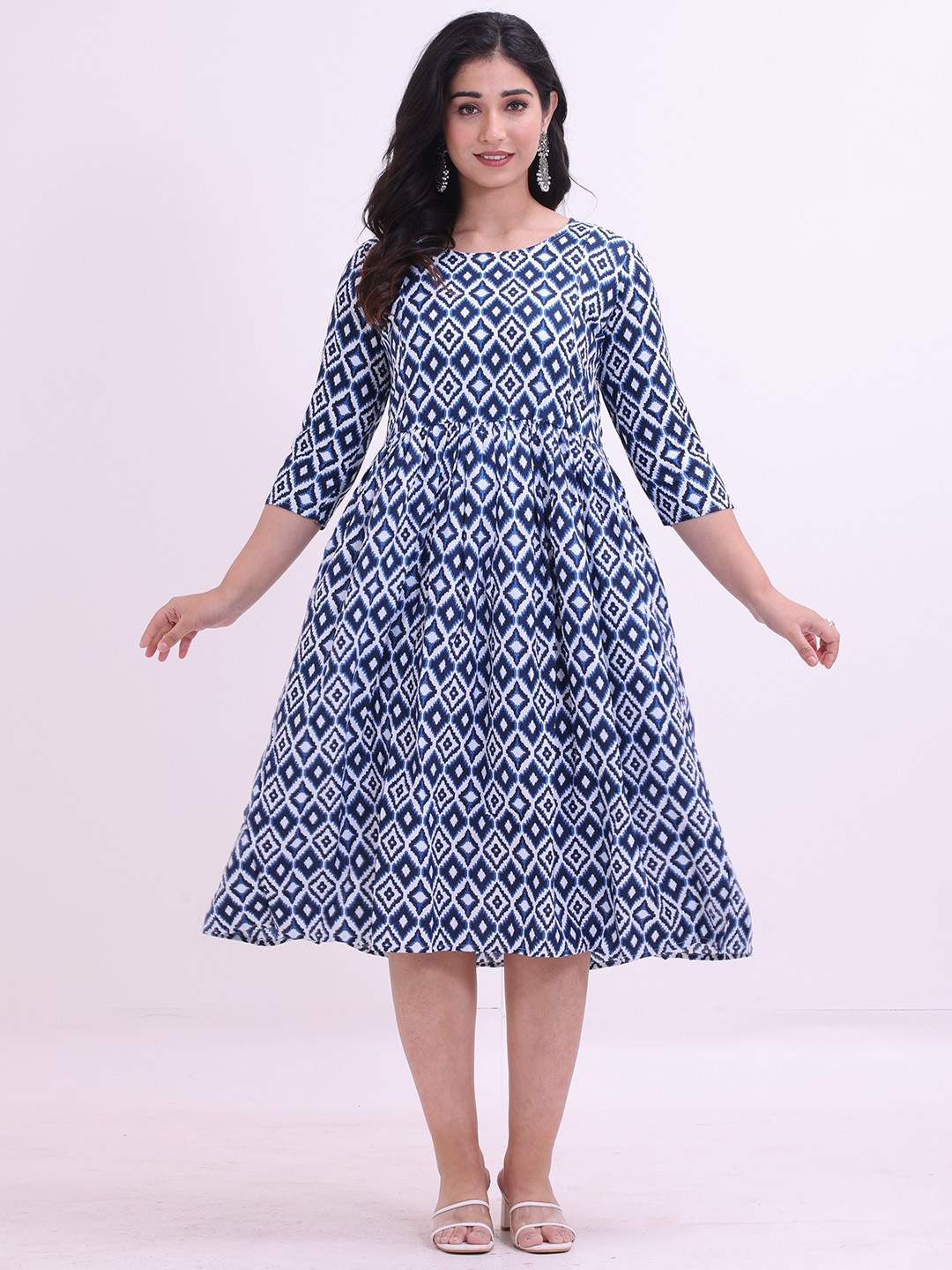 

Smartyhub Women Ethnic Motifs Printed Mirror Work Kurta, Blue