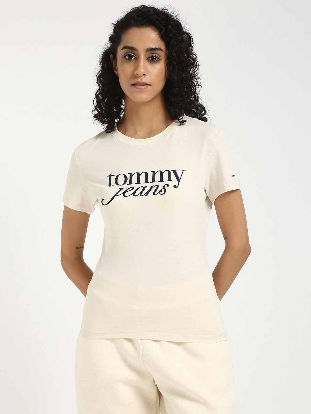 

Tommy Hilfiger Women Typography Applique Slim Fit T-shirt, Beige