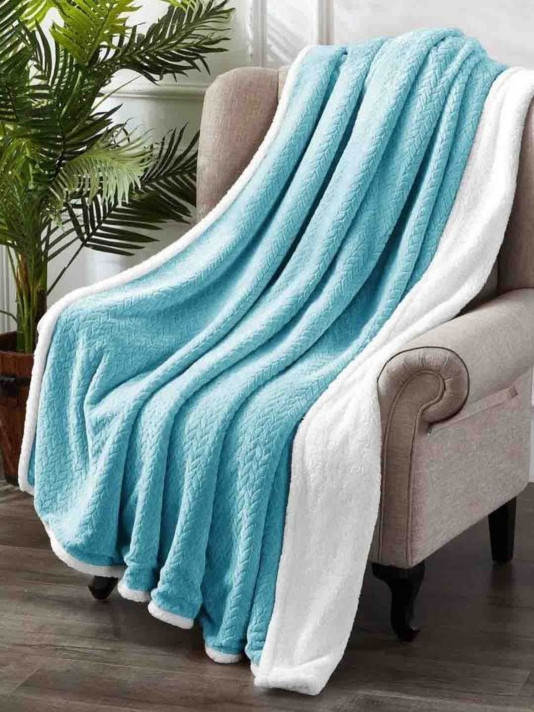 

VAS COLLECTIONS Blue & White Heavy Winter 500 GSM Single Bed Blanket