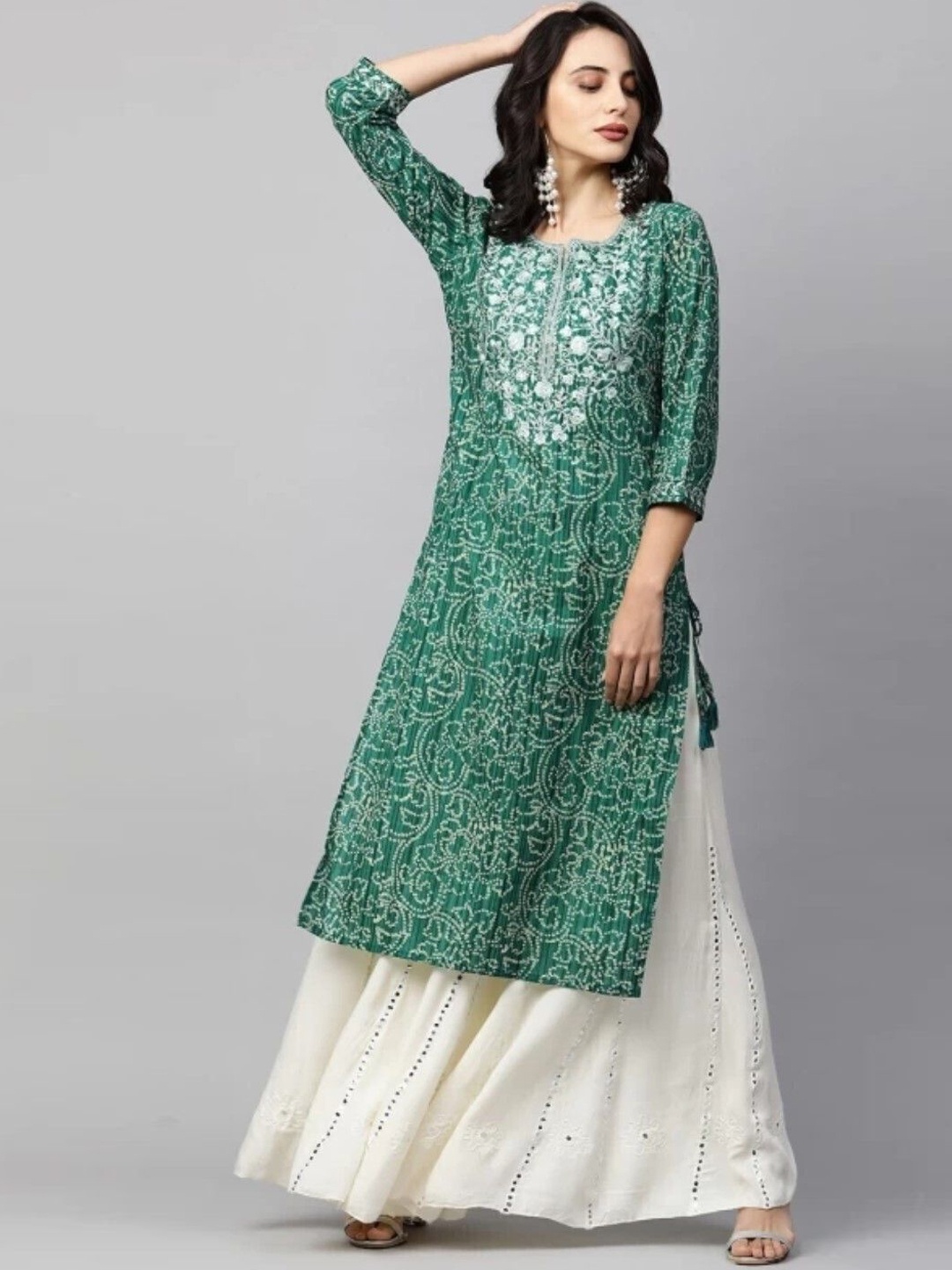 KALINI Bandhani Printed Thread Work Round Neck Straight Kurta, Green