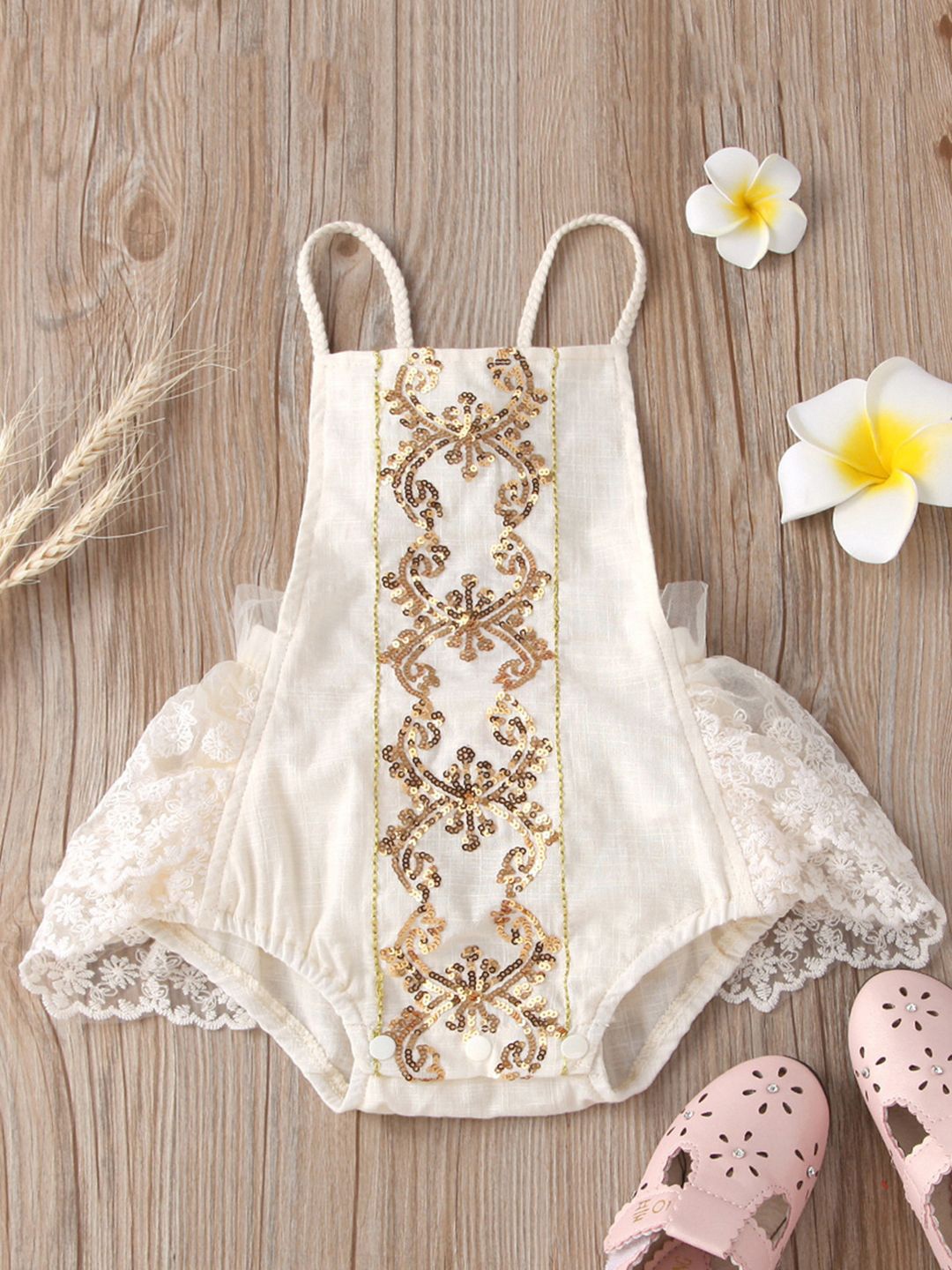 

YK Infant Girls Embroidered Sleeveless Bodysuit, Off white