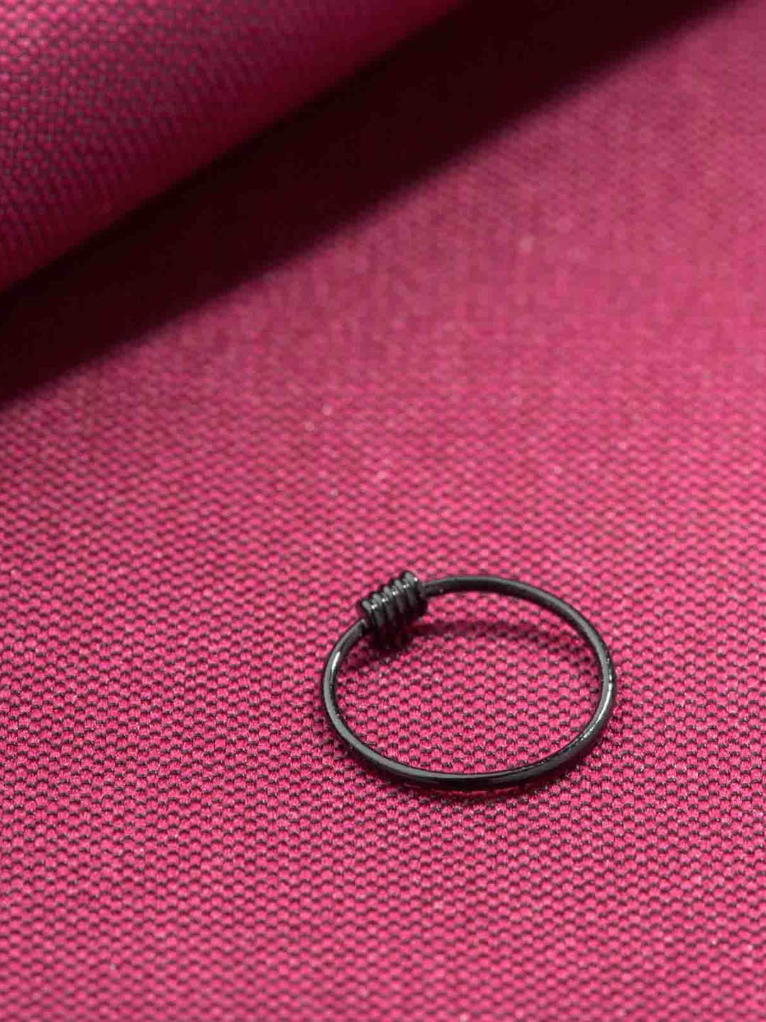 

Gargi by P. N. Gadgil & Sons 925 Sterling Silver Achillea Ring Nosepin