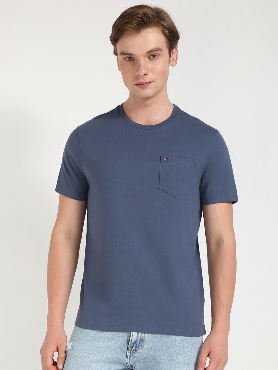 

Tommy Hilfiger Men Solid Round Neck Cotton T-shirt, Grey
