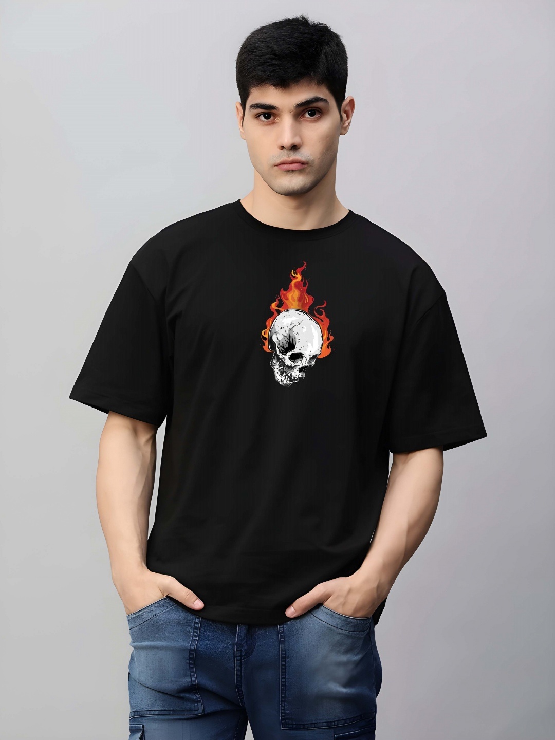 

BOWLIFESTYLE Men Graphic Printed Round Neck Cotton Oversized T-shirt, Black