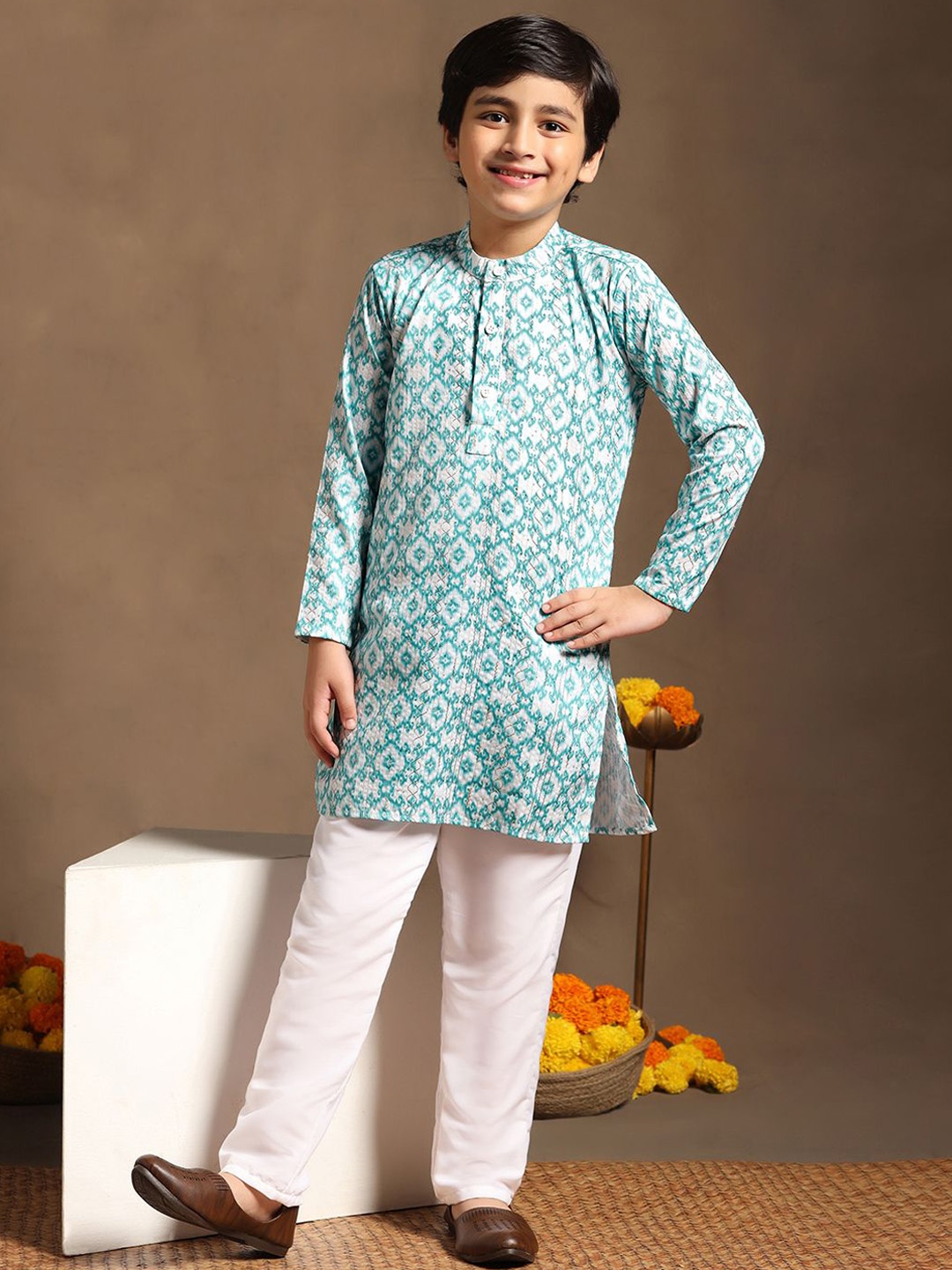 

BAESD Boys Ethnic Motifs Printed Band Collar Sequinned Straight Kurta With Trouser, Teal