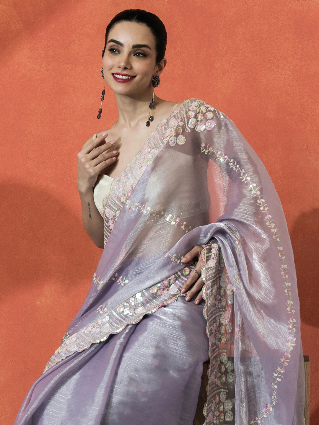 

Sangria Women Embellished Embroidered Saree, Purple