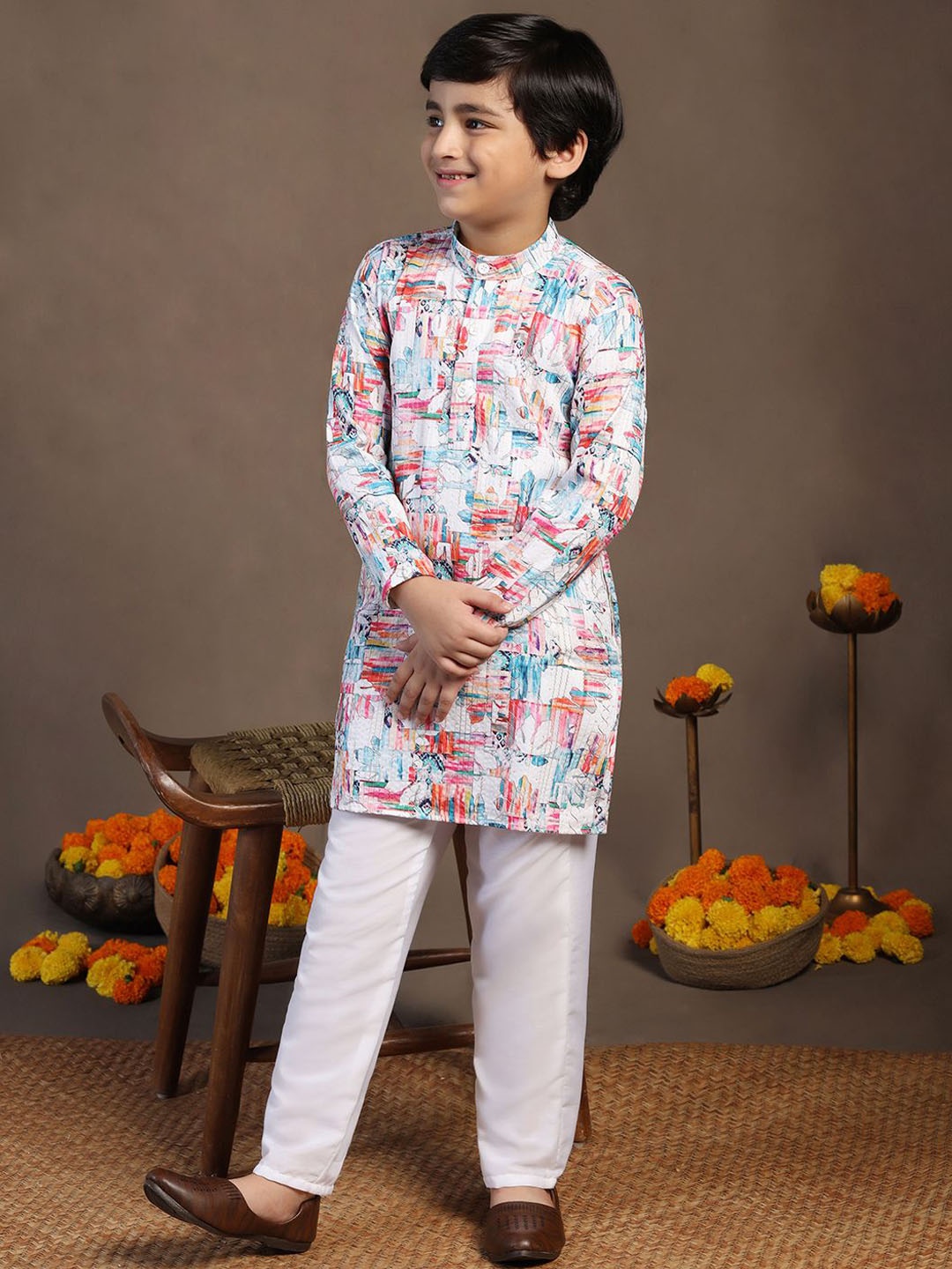 

BAESD Boys Geometric Printed Band Collar Straight Kurta With Trouser, White