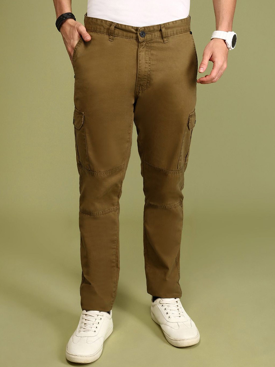 

Urban Dog Men Mid-Rise Cargos Trousers, Camel brown