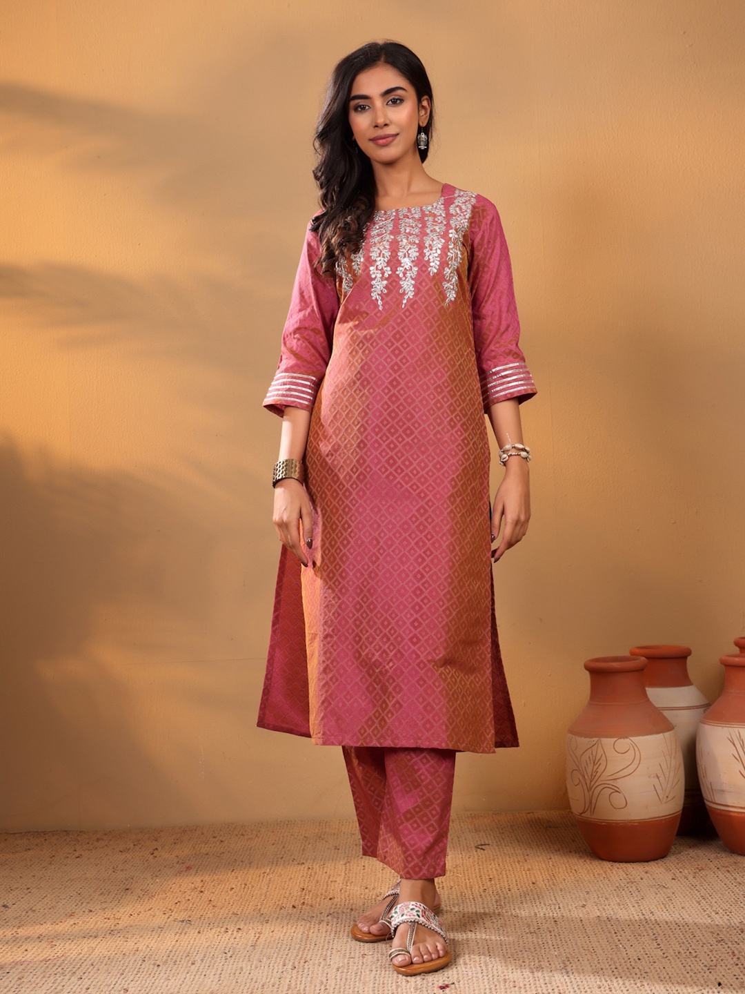 

Varanga Floral Embroidered Round Neck Gotta Patti Straight Kurta, Coral