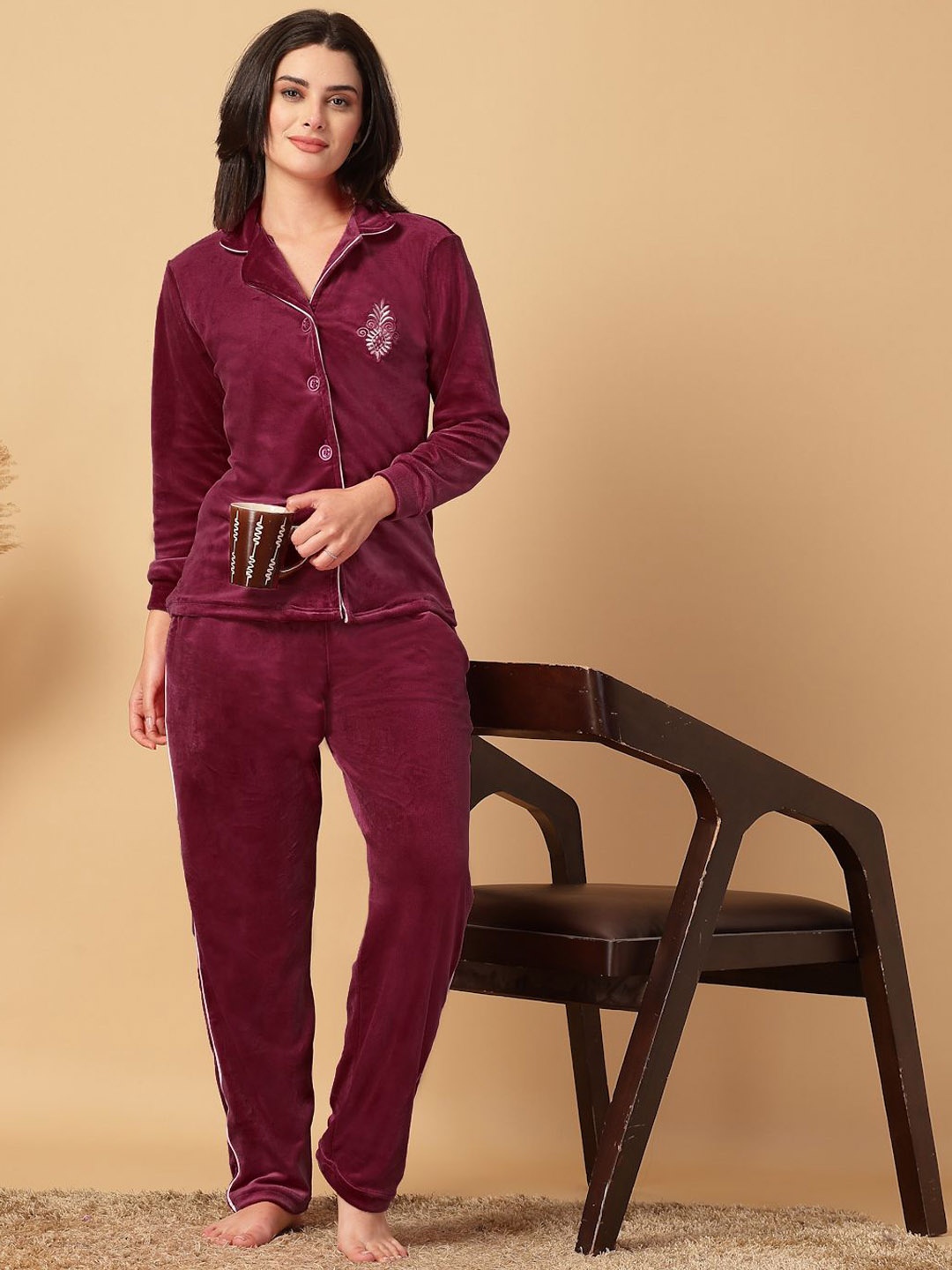 

FABINALIV Women Lapel Collar Night suit, Maroon