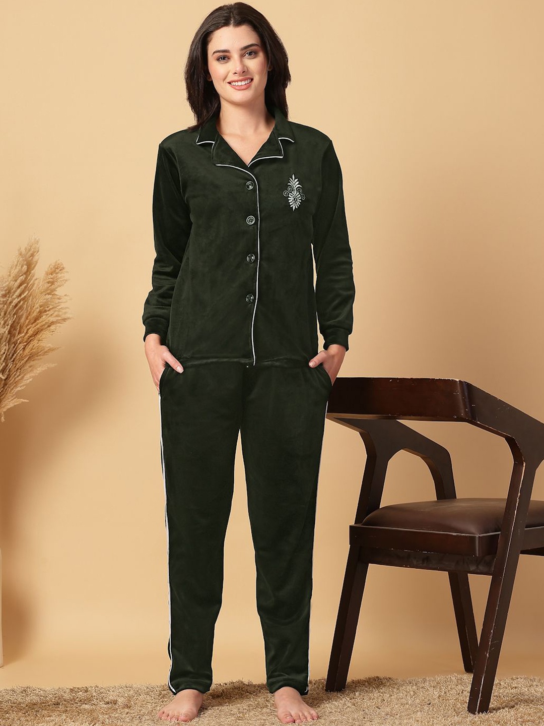 

FABINALIV Women Lapel Collar Night suit, Olive