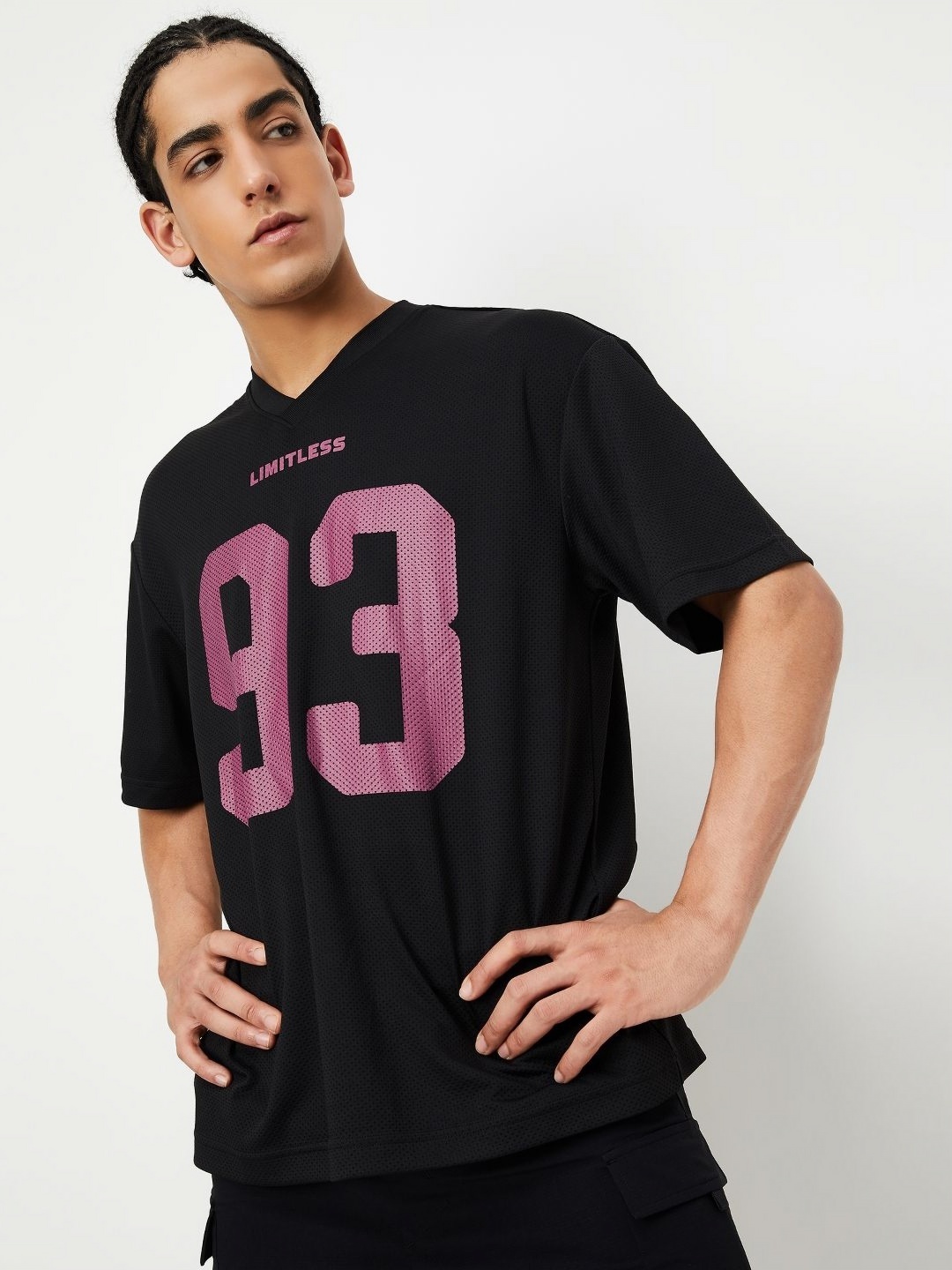 

max Men Varsity Printed V-Neck T-shirt, Black