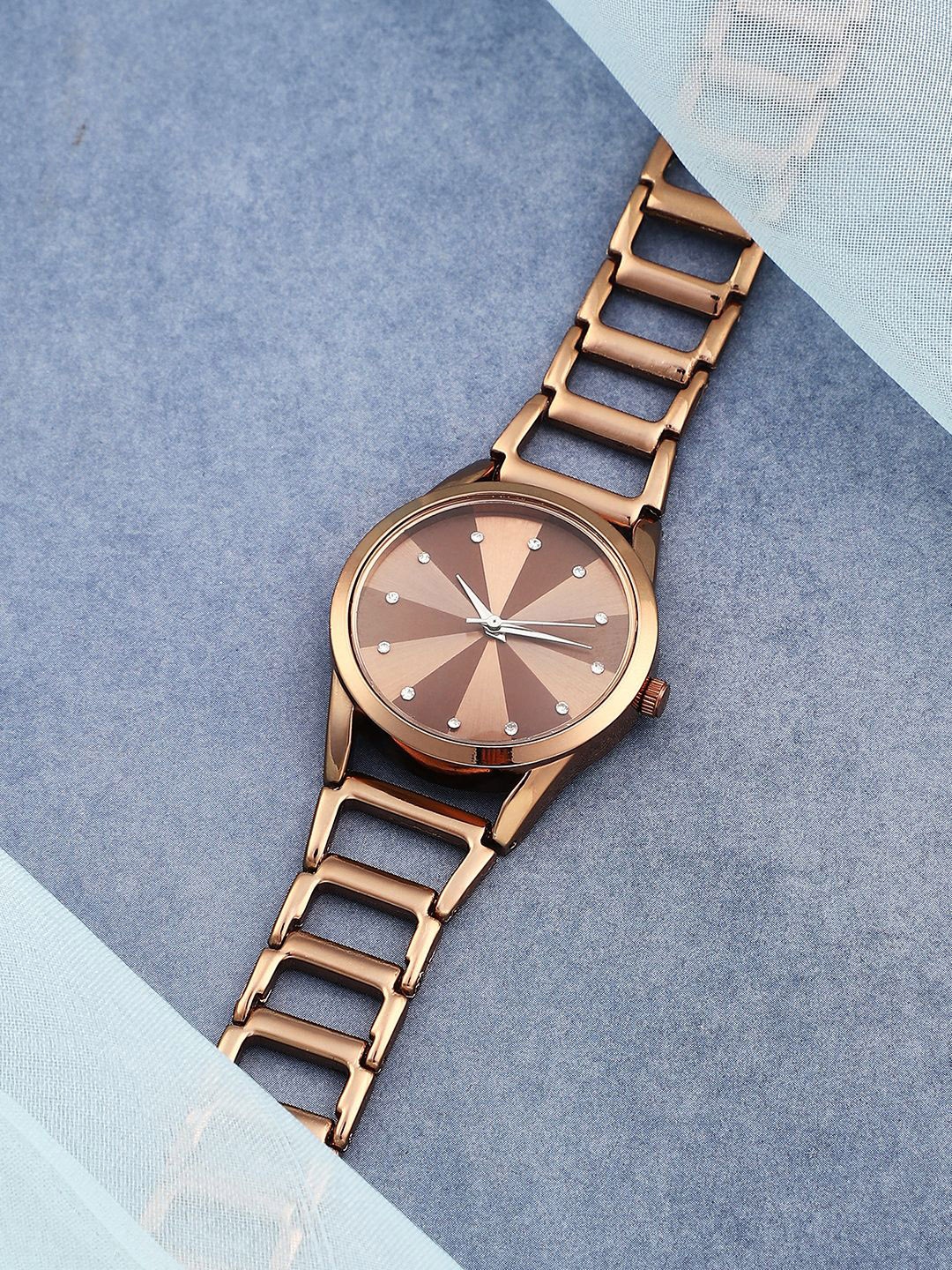 

HAUTE SAUCE by Campus Sutra Women Pearl Dial & Stainless Steel Watch AW24HSWC6005, Brown