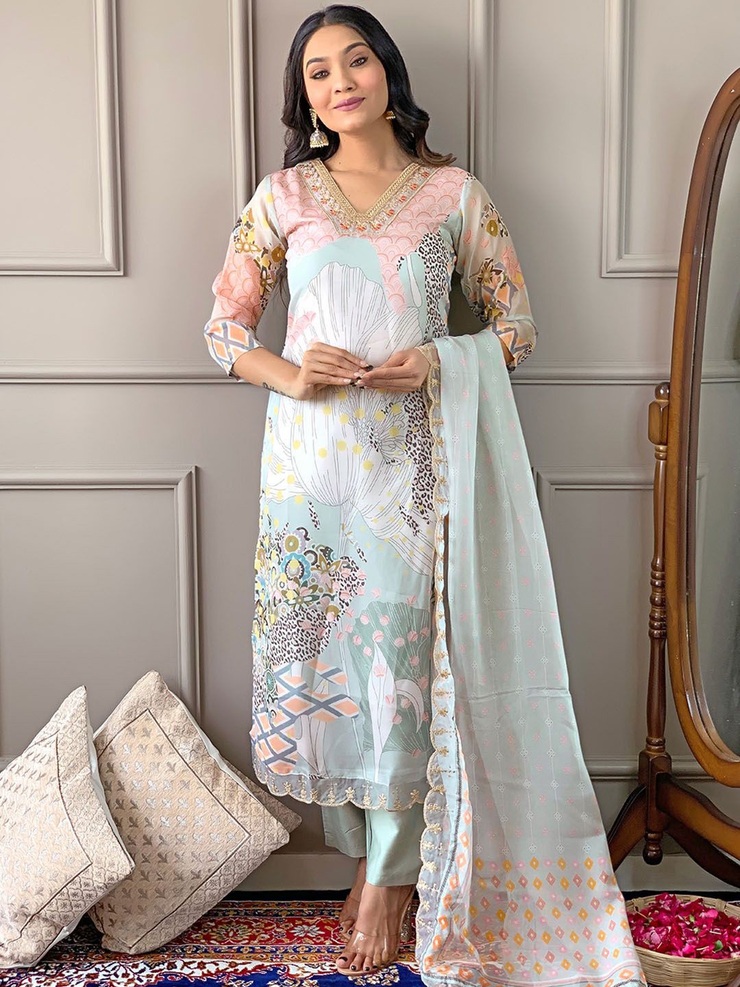 

BLACK SCISSOR Floral Printed V-Neck Straight Kurta With Trousers & Dupatta, Green
